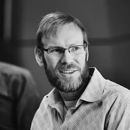 Dr Tim Dwyer